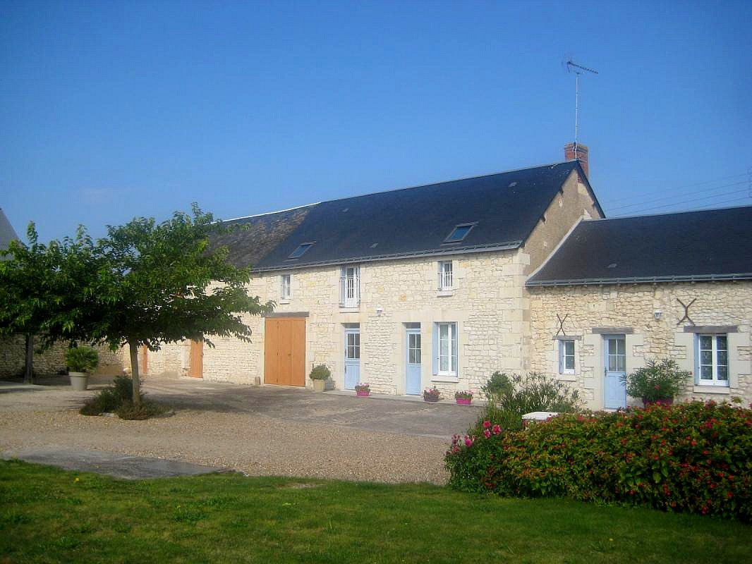 photo 0