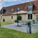 Jardin et façade Sud (photo du propriétaire) Jardin et façade Sud (photo du propriétaire)