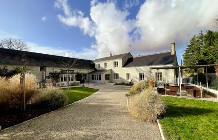 G&icirc;te de groupe n&deg;37G30311 Ligni&egrave;res-de-Touraine - Indre-et-Loire - photo
