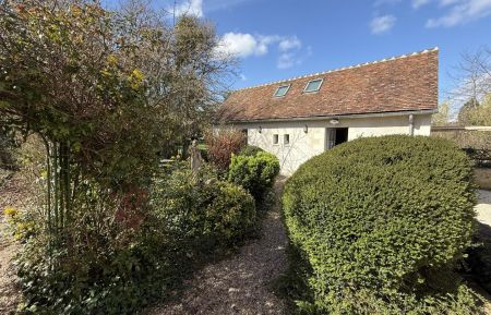 G&icirc;te n&deg;37G17072 Azay-sur-Cher - Indre-et-Loire - D&eacute;pendance des chambres 8 et 9 
