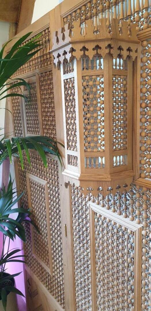 La chambre des Secrets. La salle d'eau est séparée de la chambre par une cloison en moucharabier. (photo du propriétaire) photo 30