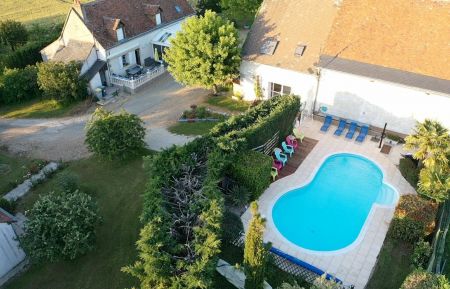 Chambre d'h&ocirc;tes n&deg;37G24091 Neuill&eacute;-le-Lierre - Indre-et-Loire - LA PROPRIETE VUE DU CIEL