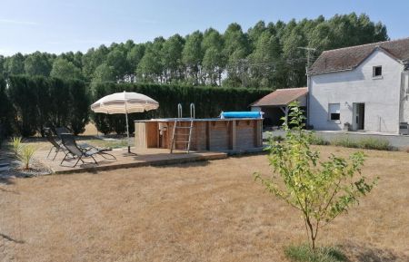 espace piscine et détente (photo du propriétaire) Gîte n°37G22771 Rilly-sur-Vienne - Indre-et-Loire - espace piscine et détente (photo du propriétaire)